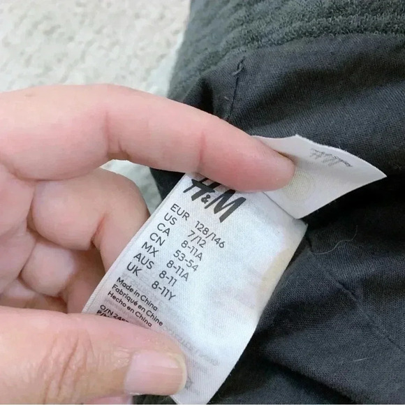 H&M x SmileyWorld Bucket Hat - Picture 10 of 12